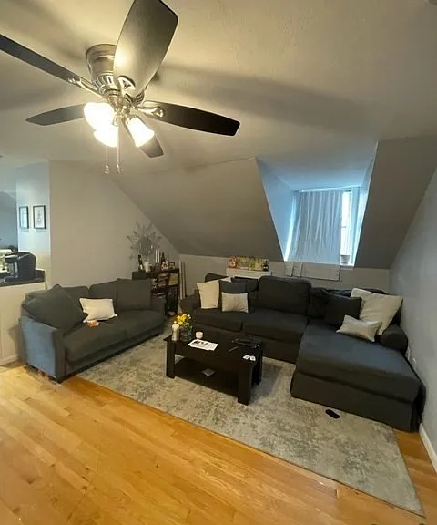 509 E Broadway #3 — Photo 6