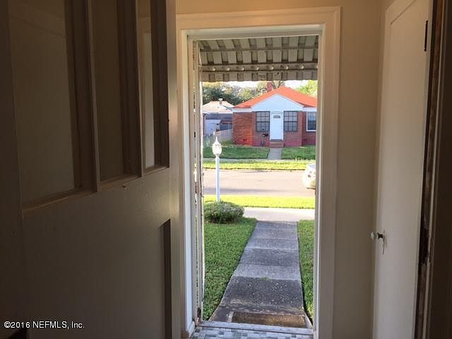 2nd image of 350 E 47th St