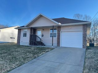 2050 N Washington Ave, Springfield, MO 65803