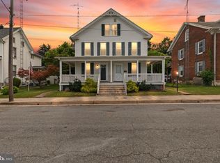 4 N Farquhar St, Union Bridge, MD 21791
