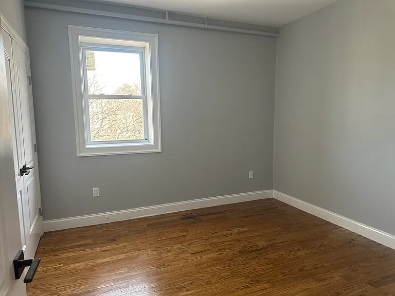520 Park Ave #2 — Photo 7