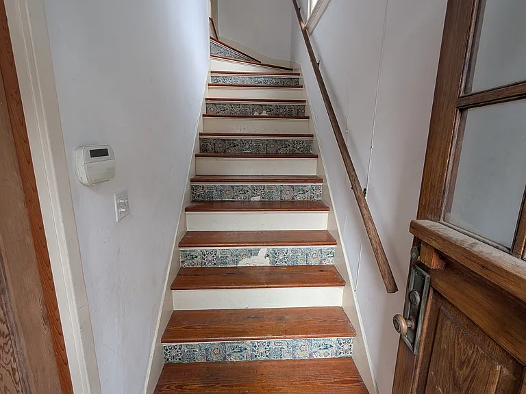 2026 Fern St — Photo 2