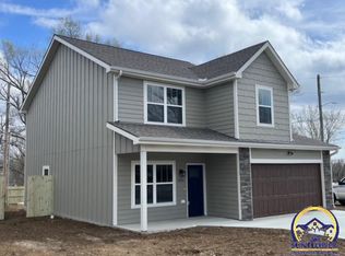 2632 Rawhide Ln, Lawrence, KS 66044