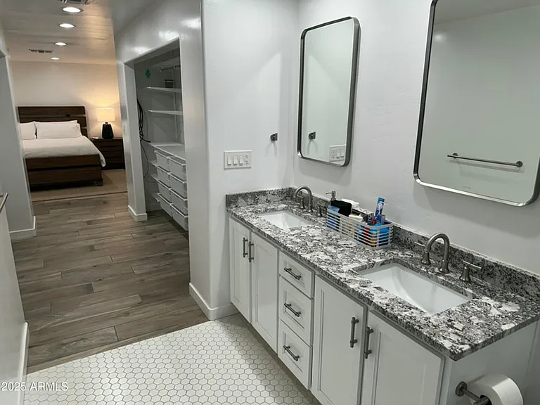 W Christine Cir — Photo 16