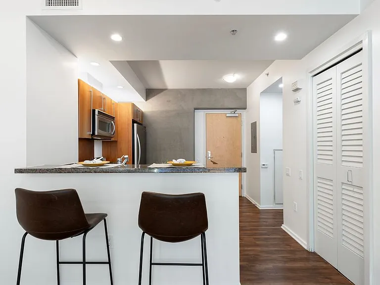 350 11th Ave #626 — Photo 11