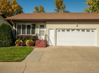 2921 Manitoba Ln, Bismarck, ND 58503
