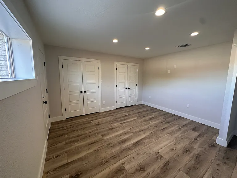 414 E Elm St #101 — Photo 5