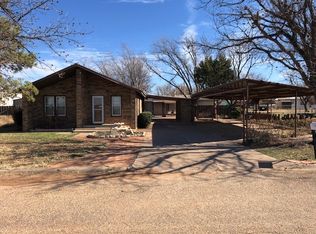 110 Mayfield St, Roby, TX 79543