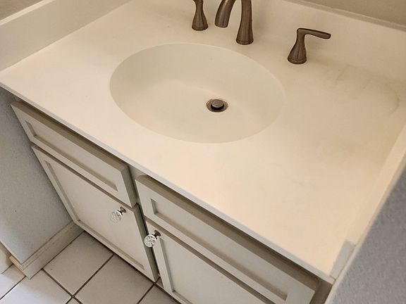 4th image of 320 Liliuokalani Ave APT 2105
