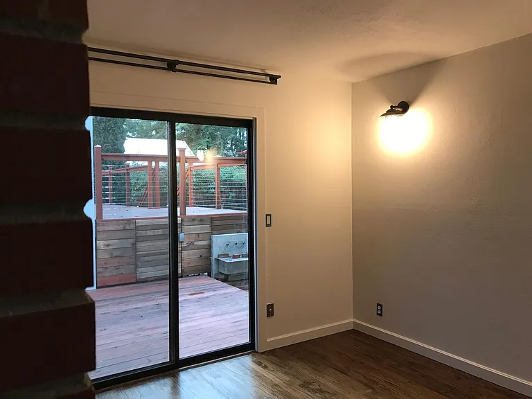 1629 Madrona Ave — Photo 23