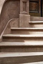 Rented by R New York