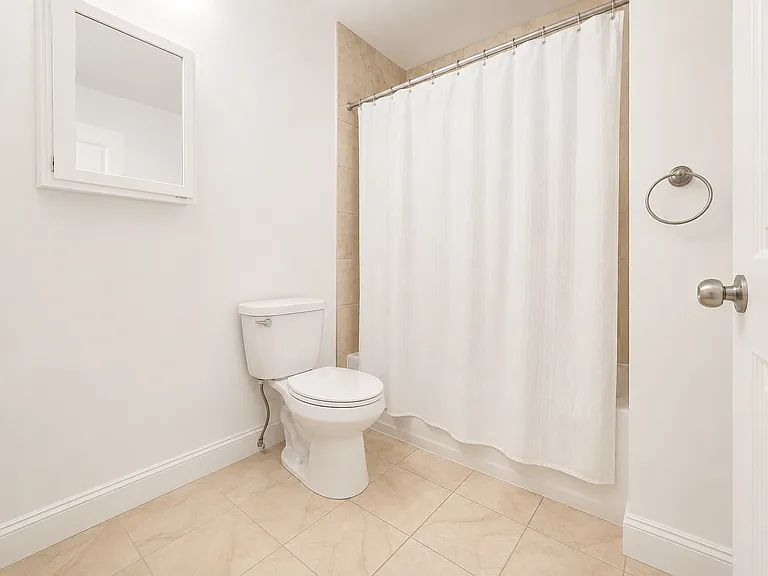19 Highland St #6 — Photo 12