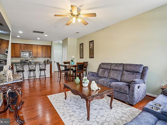 3rd image of 7706 Cedar Branch Dr
