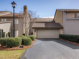 57 Folkstone Dr, Greensboro, NC 27403
