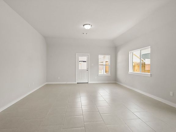 5th image of 8427 Bay Orchard Dr