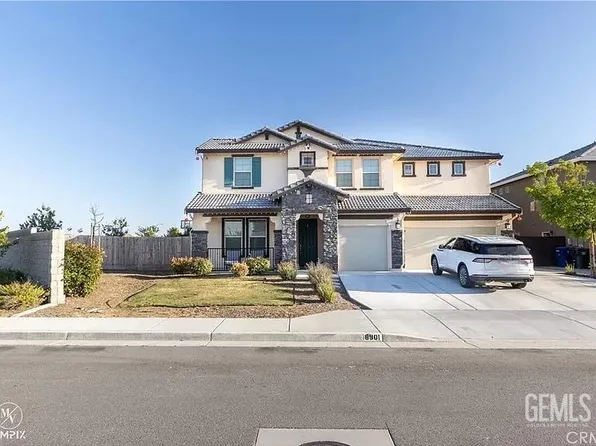 8901 Del Palma Dr, Bakersfield, CA 93314