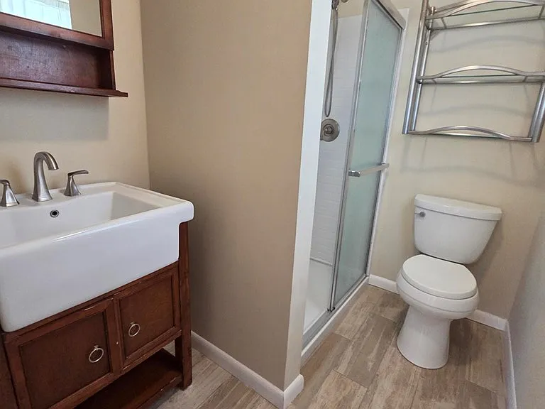 607 S Columbus St — Photo 13
