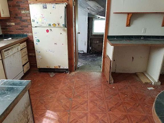 3rd image of 1205 Lemoyne Ave
