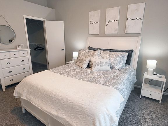 Tranquil master living space