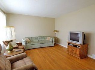 1840 Richard St, Aurora, IL 60506