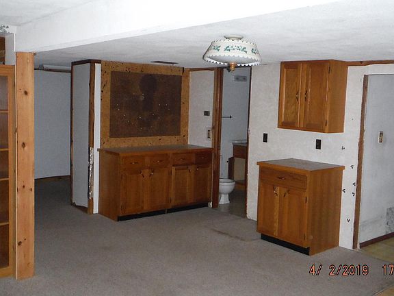 3rd image of 15450 Larsen Ave NE