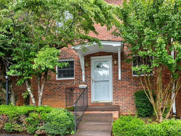 1407 Kensington Rd APT A5, Hendersonville, NC 28791