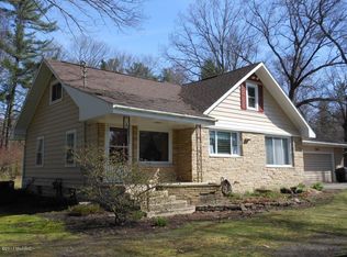 288 W Giles Rd, Muskegon, MI 49445