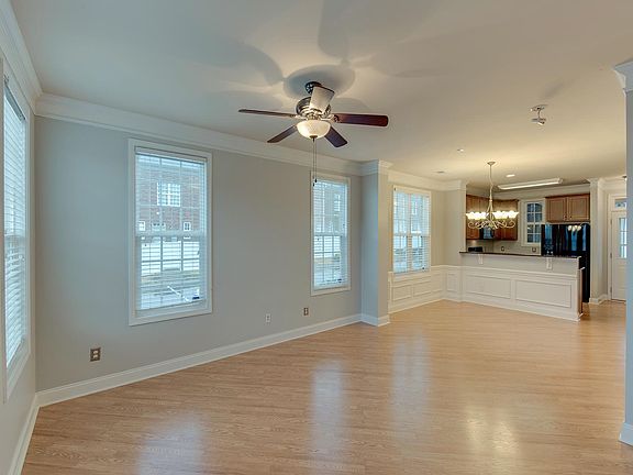 3rd image of 11117 Cedar Walk Ln