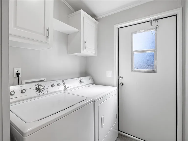 2885 N Panorama Dr — Photo 9
