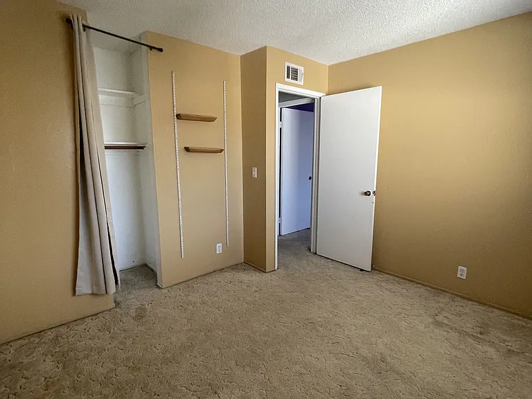 4201 Comet Cir — Photo 11