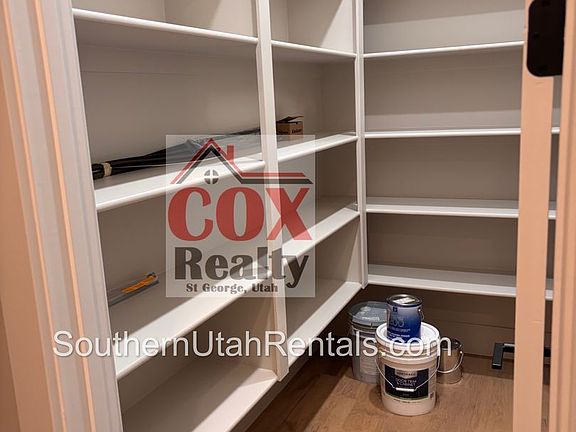 4th image of 2692 E Moorland Dr