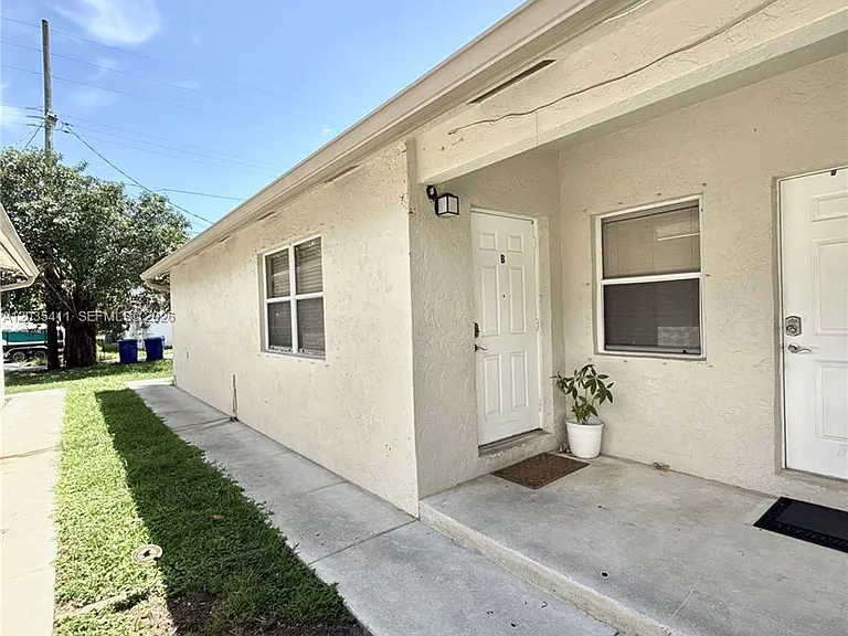 1840 Jefferson St #B — Photo 23