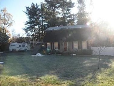 2nd image of 1010 N West St