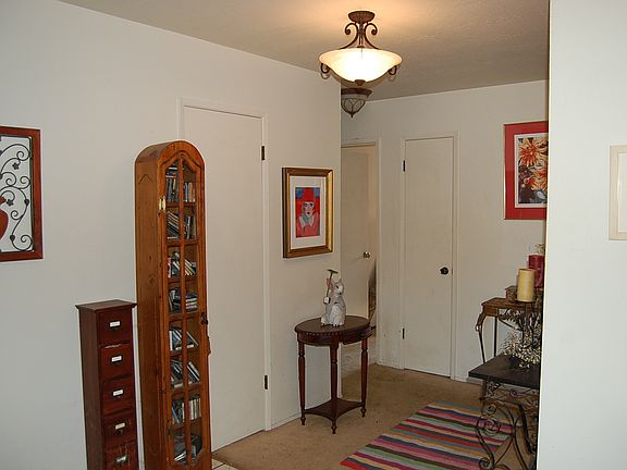 5th image of 15445 Sierra Morena Ct