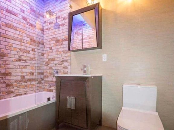 5th image of 27 Woodbine St #2BL