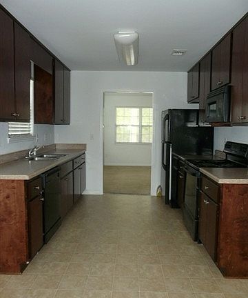 5th image of 71 Provo Pl