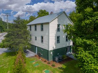 76 Main St, Goshen, VA 24439
