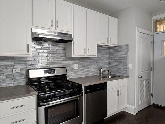 3rd image of 5160 N Leavitt St #2WW
