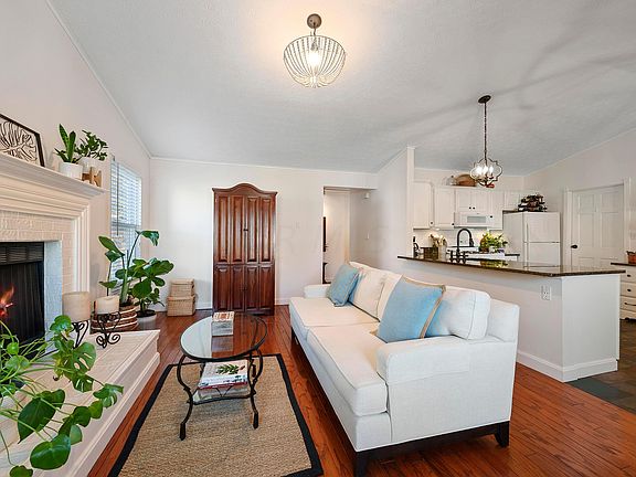 5th image of 2027 Wimberly Ct