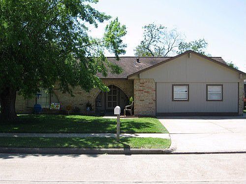1st image of 1406 N Park Ridge Dr