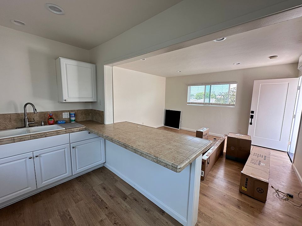 1st image of 4020-22 Promontory St #4022