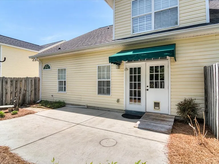 124 Palmer Ct — Photo 29