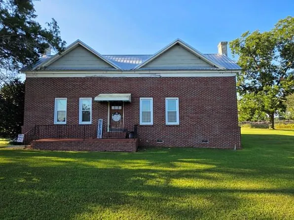 559 Frank Church Rd, Fitzgerald, GA 31750