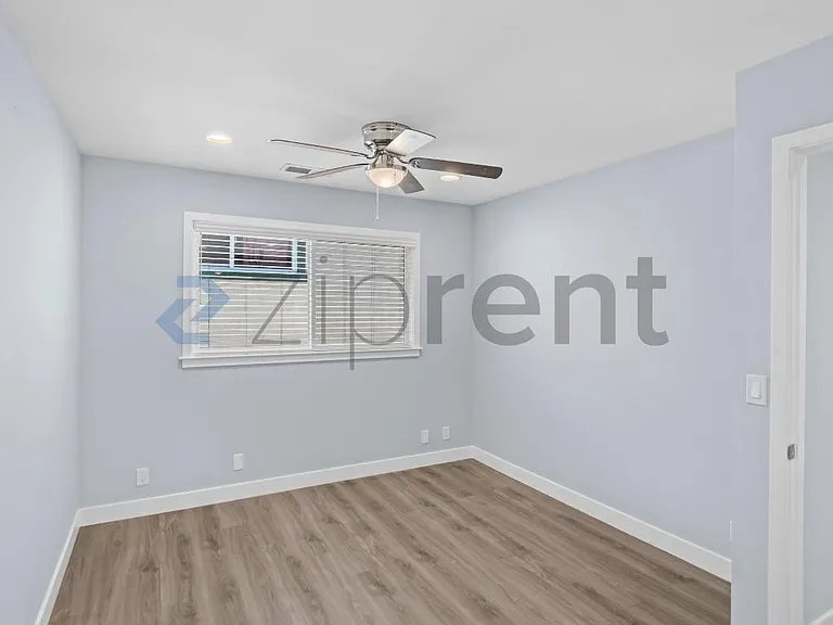 16730 Barnell Ave #2 — Photo 18