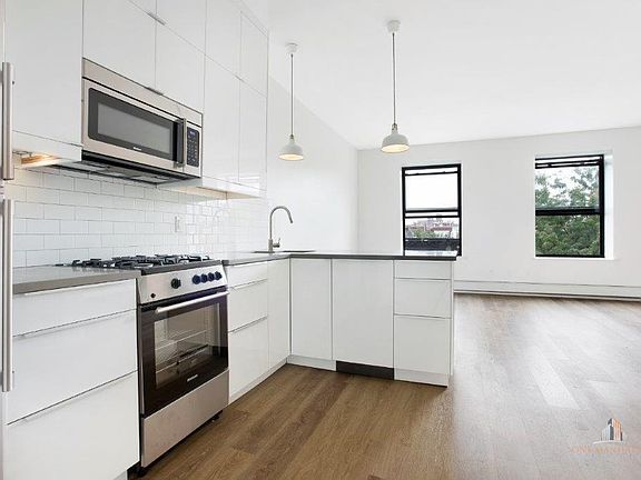 2nd image of 233 W 137th St APT 5
