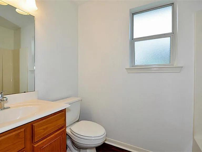 8715 Charity St — Photo 11