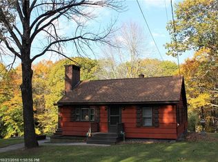 85 Trapp Rd, Auburn, ME 04210