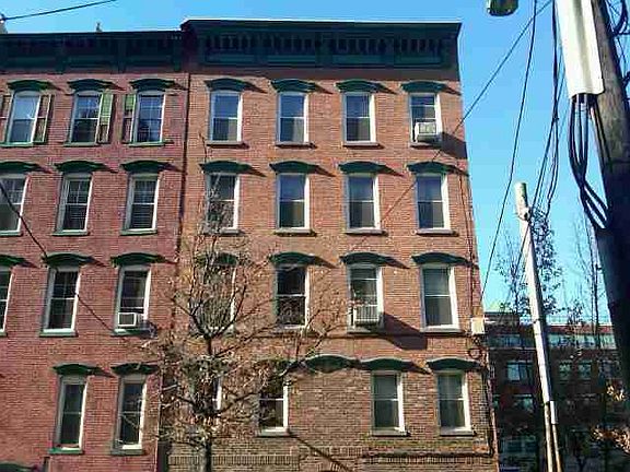 5th image of 74 Garden St APT 3S