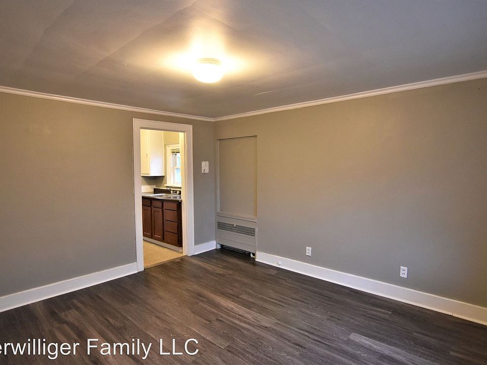 1st image of 8 Lincoln Ave APT 3N