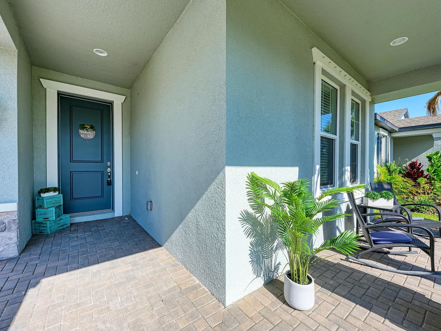 3 bed, 1890 sqft, $2,950 — Photo 3